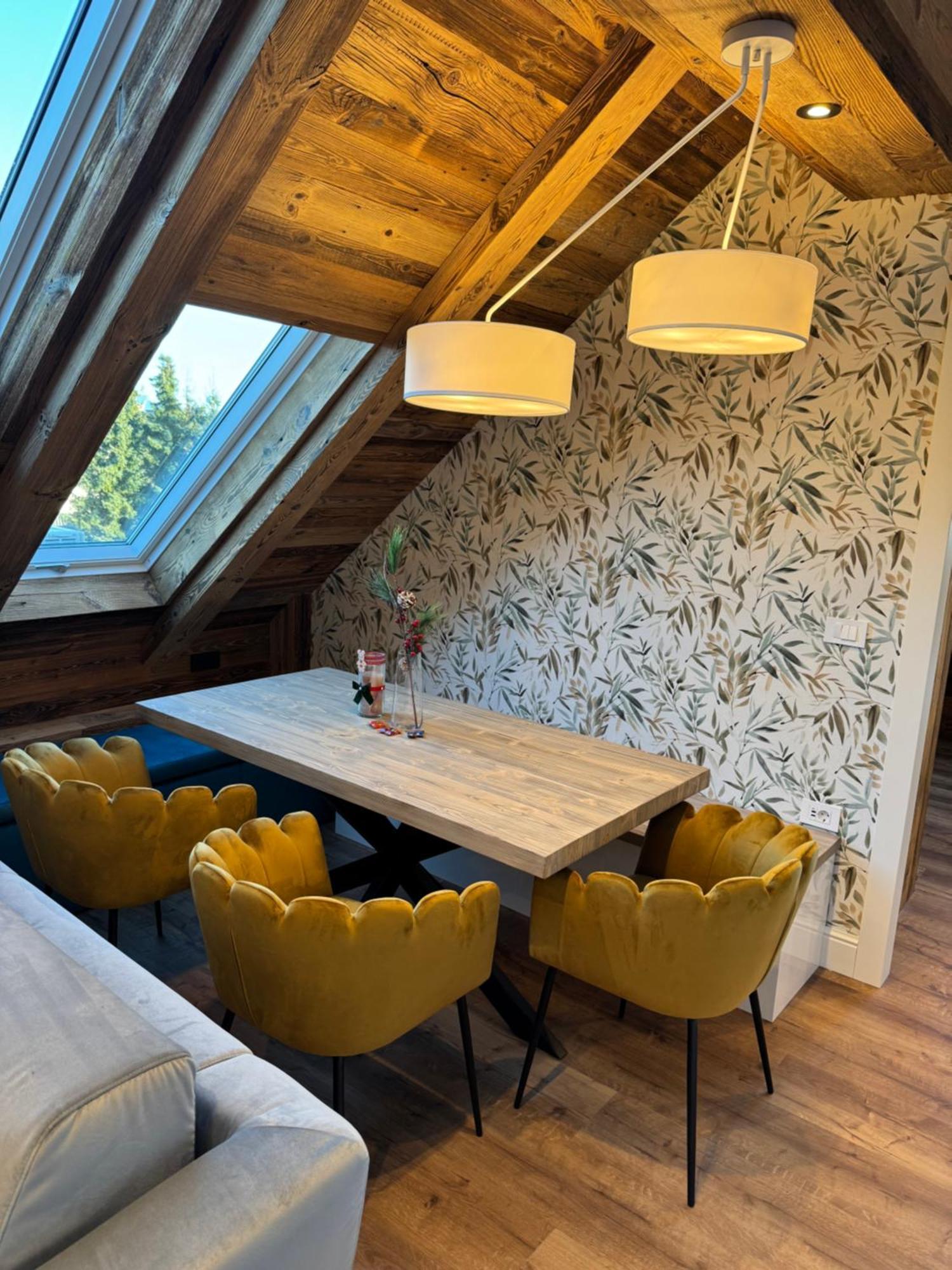 Vila Urbana Luxury Apartments レスツェ エクステリア 写真